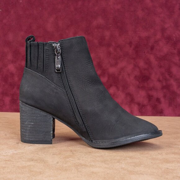 Blondo Women Western Black Leather Waterproof Zip Ankle Boots sz 7 - Picture 8 of 8